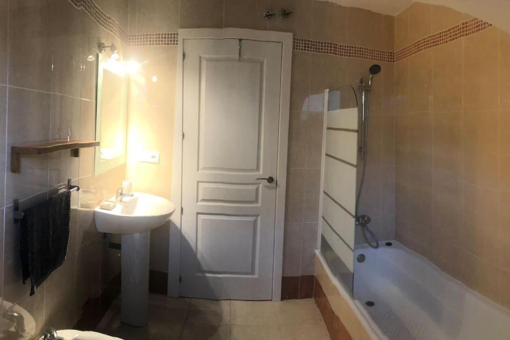 Boutique Style Apartment In Velez De Benaudalla - Near Salobrena Eksteriør bilde
